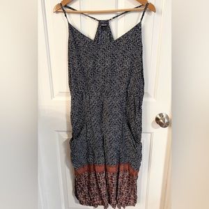 Women’s Patagonia dress size XL lightly worn pet friendly